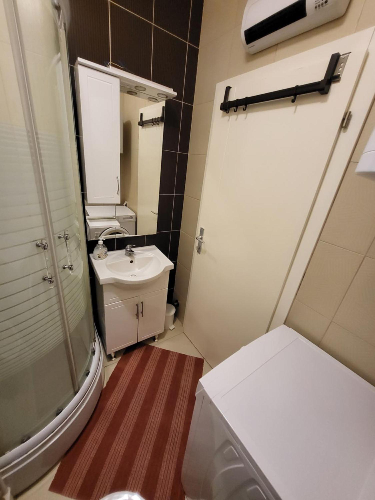 Stan Na Dan Prnjavor, Gajba U Centru Apartment Екстериор снимка