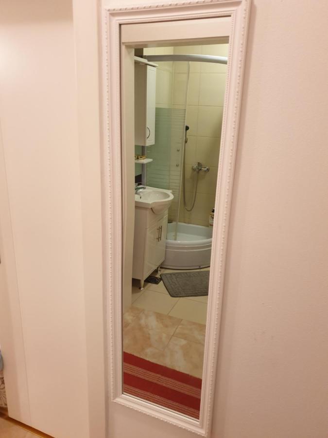 Stan Na Dan Prnjavor, Gajba U Centru Apartment Екстериор снимка